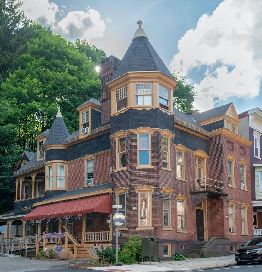 The Dolon House Bed & Breakfast! Jim Thorpe Eksteriør billede